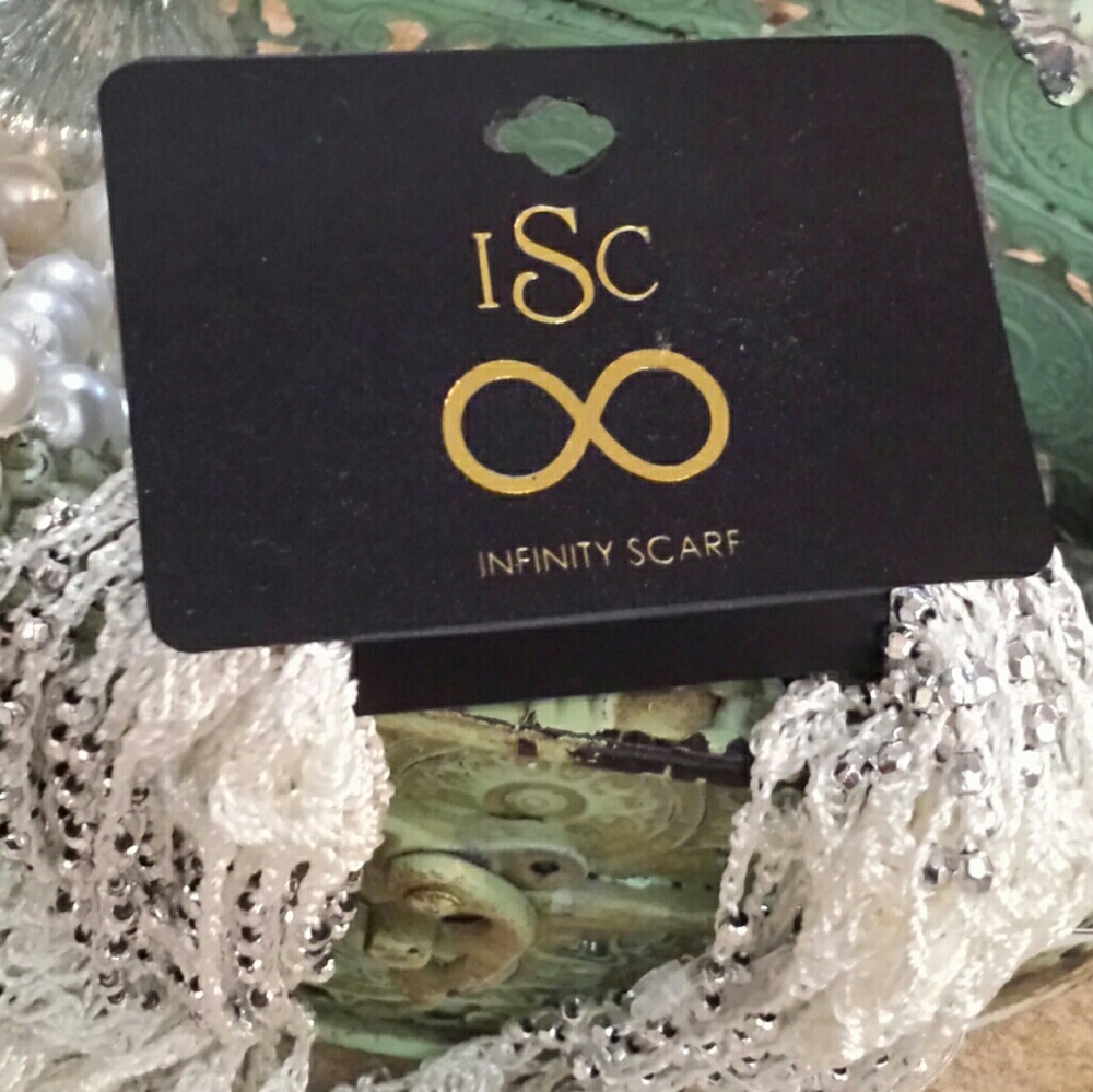 Infinity scarf - Picture 2 of 7